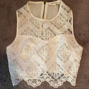 Embroidery crop top (XS)